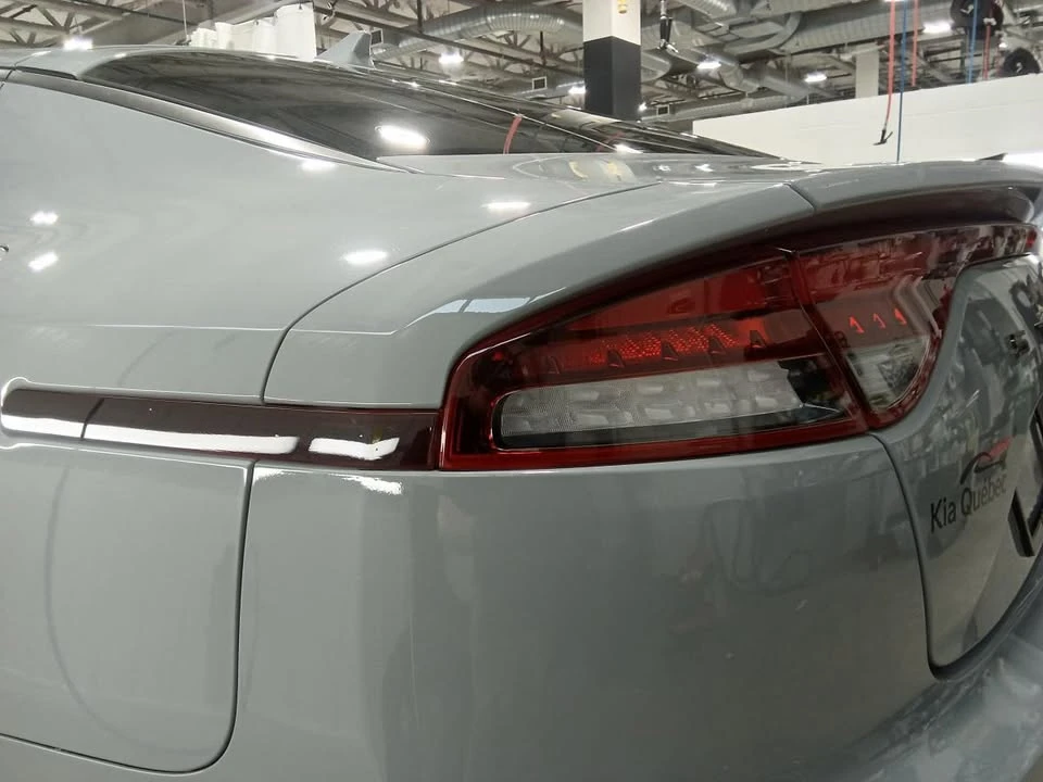 2023 Kia Stinger - Image 11 of 20