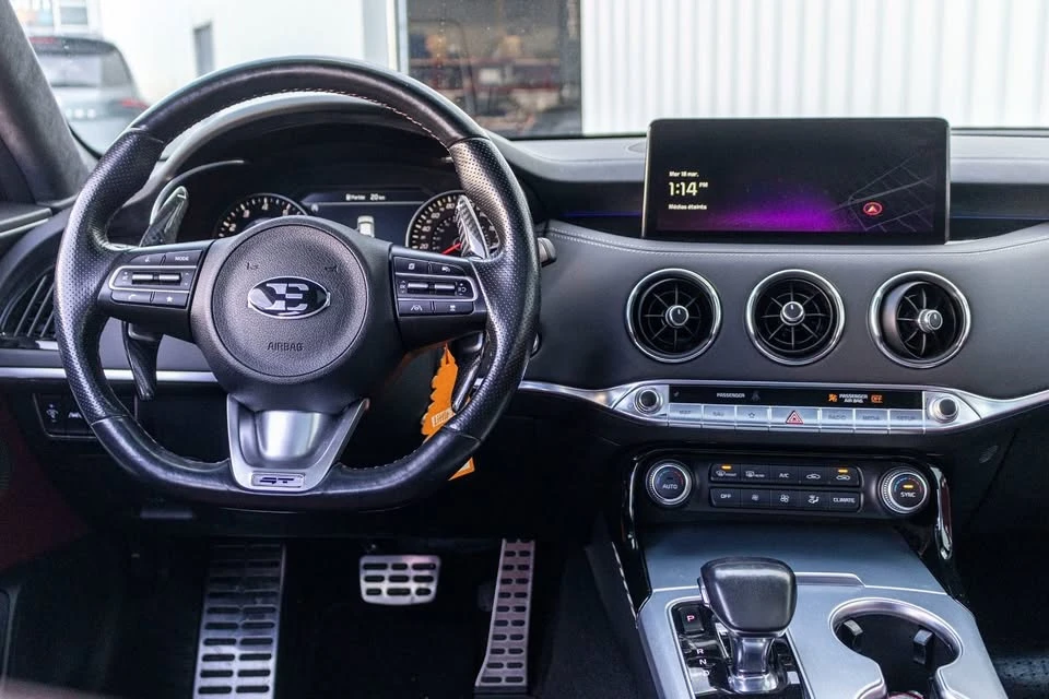 2023 Kia Stinger - Image 8 of 20