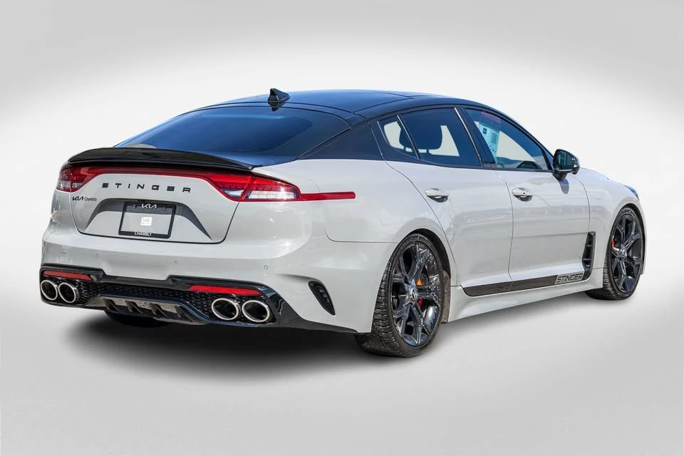 2023 Kia Stinger - Image 4 of 20