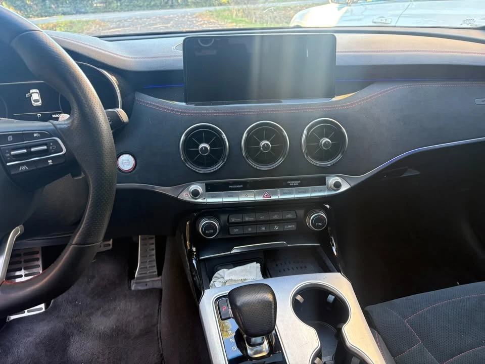 2023 Kia Stinger GT - Image 4 of 6