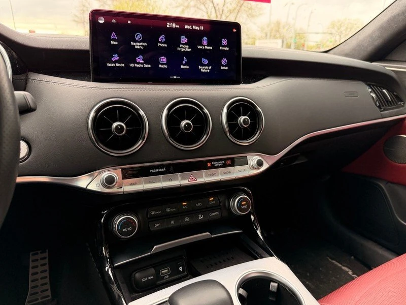 2023 Kia Stinger GT - Image 8 of 12