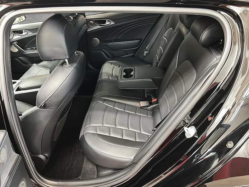 2023 Kia Stinger GT - Image 5 of 8