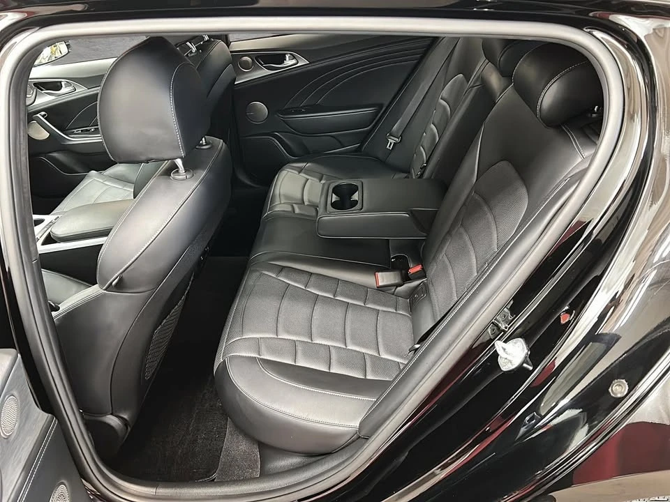 2023 Kia Stinger GT - Image 18 of 20
