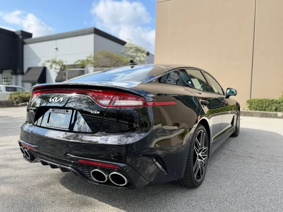 2023 Kia Stinger GT - Image 8 of 10