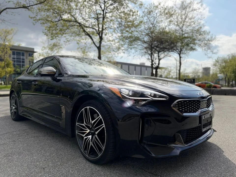 2023 Kia Stinger GT - Image 9 of 10