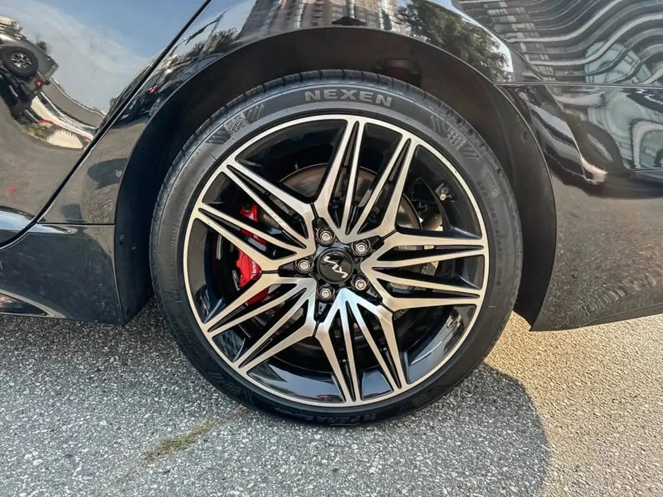 2023 Kia Stinger GT - Image 6 of 13
