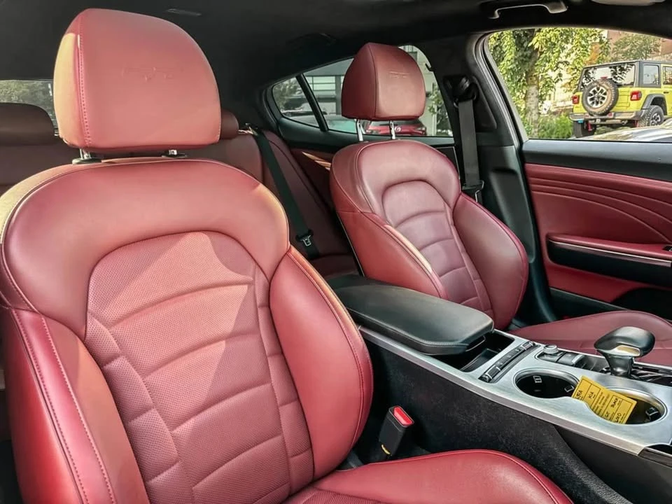 2023 Kia Stinger GT - Image 12 of 13