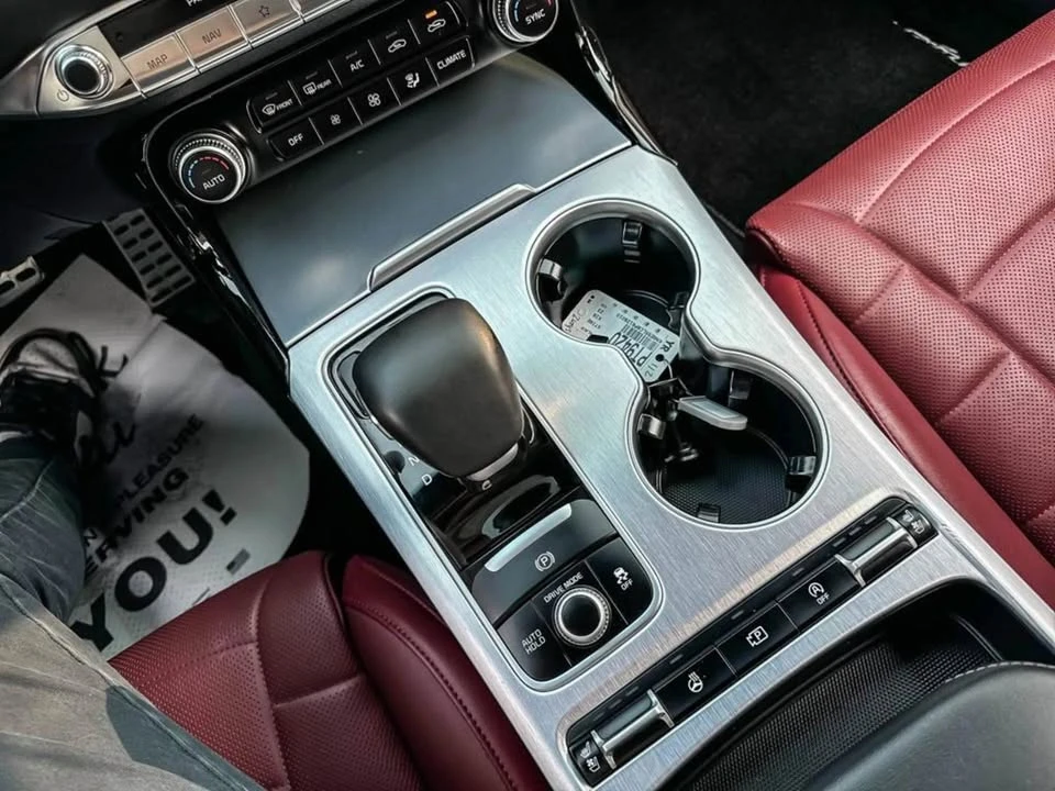 2023 Kia Stinger GT - Image 9 of 13