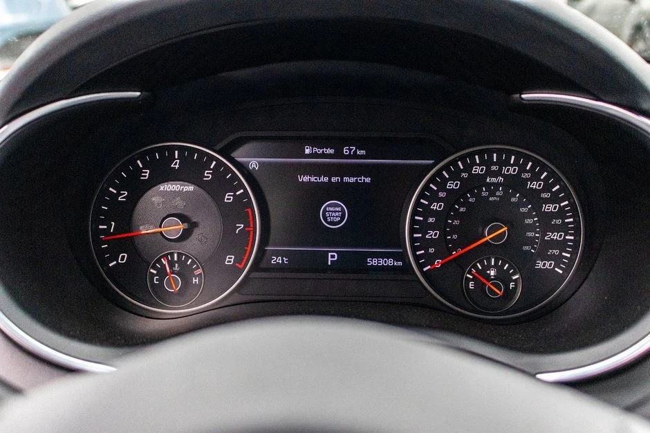 2023 Kia Stinger GT - Image 15 of 20