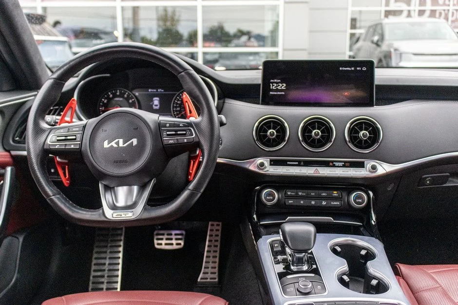 2023 Kia Stinger GT - Image 14 of 20