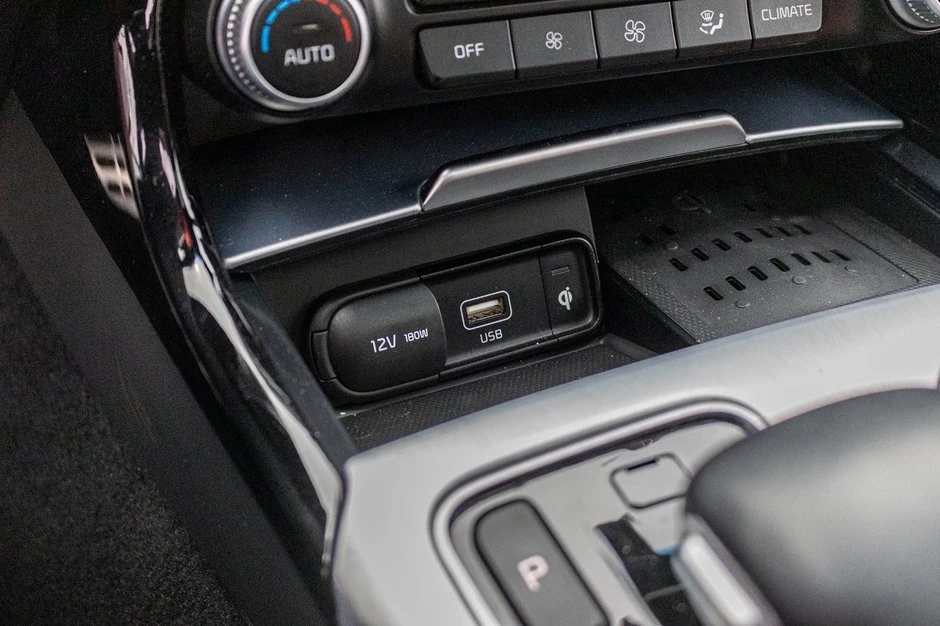 2023 Kia Stinger GT - Image 19 of 20