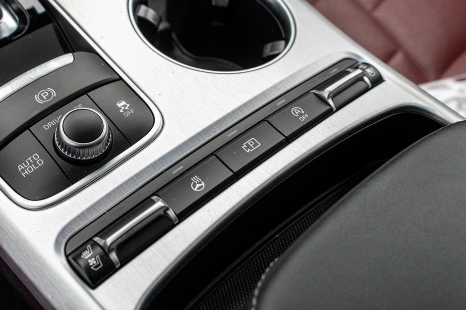 2023 Kia Stinger GT - Image 16 of 20
