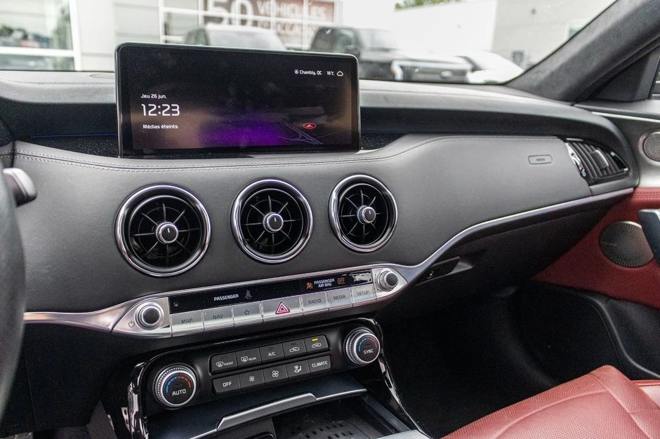 2023 Kia Stinger GT - Image 9 of 20