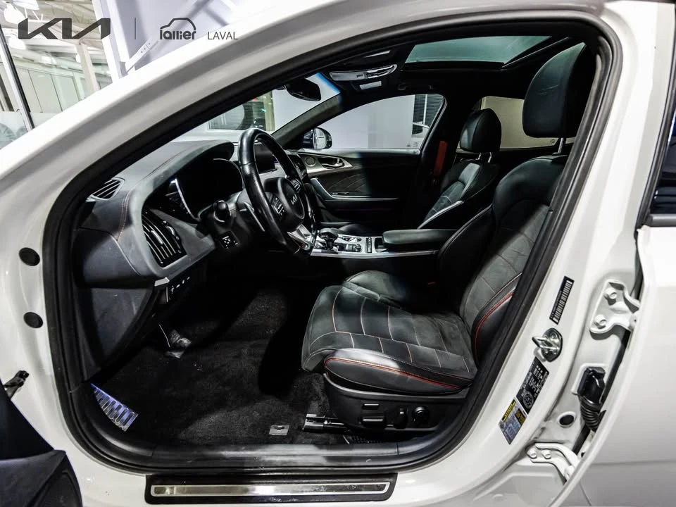2023 Kia Stinger GT - Image 16 of 20
