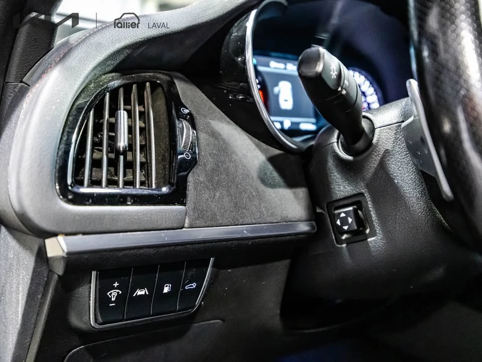 2023 Kia Stinger GT - Image 11 of 20