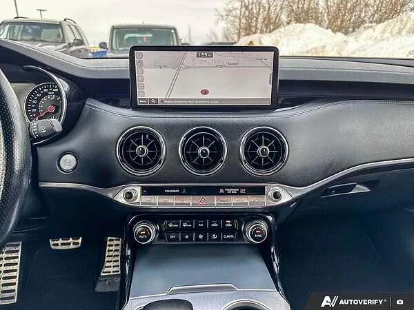 2023 Kia Stinger GT - Image 8 of 17