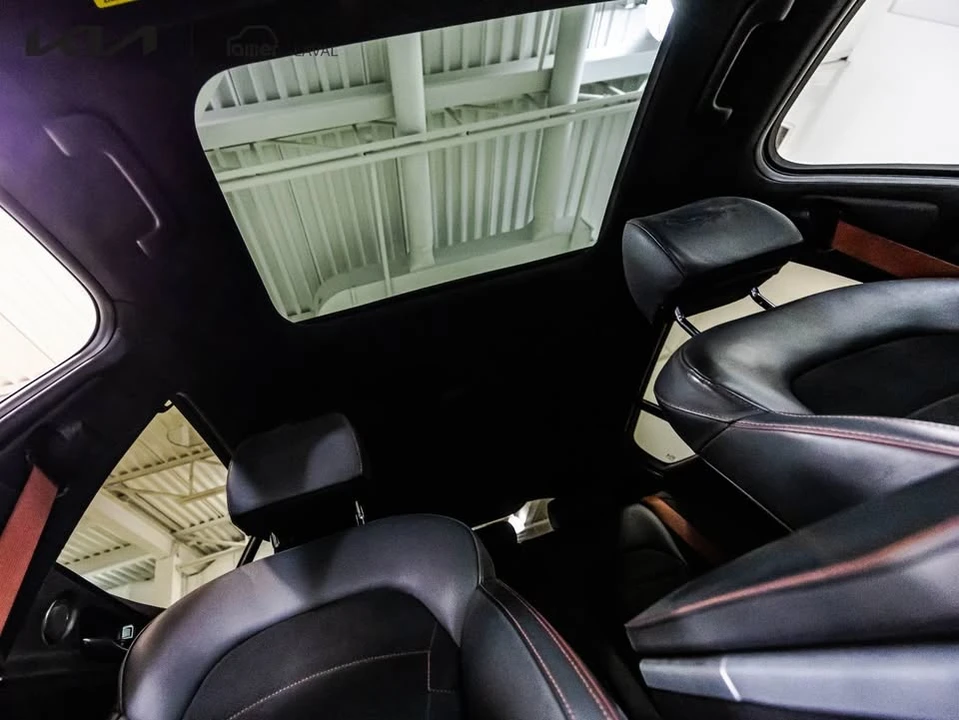 2023 Kia Stinger GT - Image 19 of 19