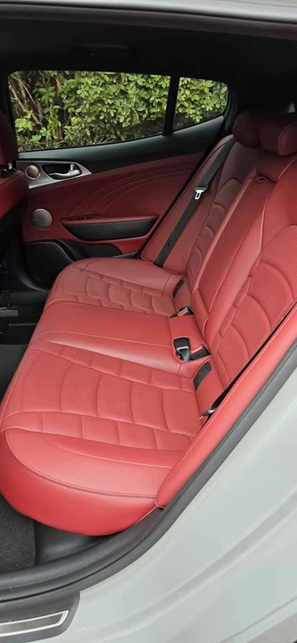2023 Kia Stinger GT - Image 13 of 17