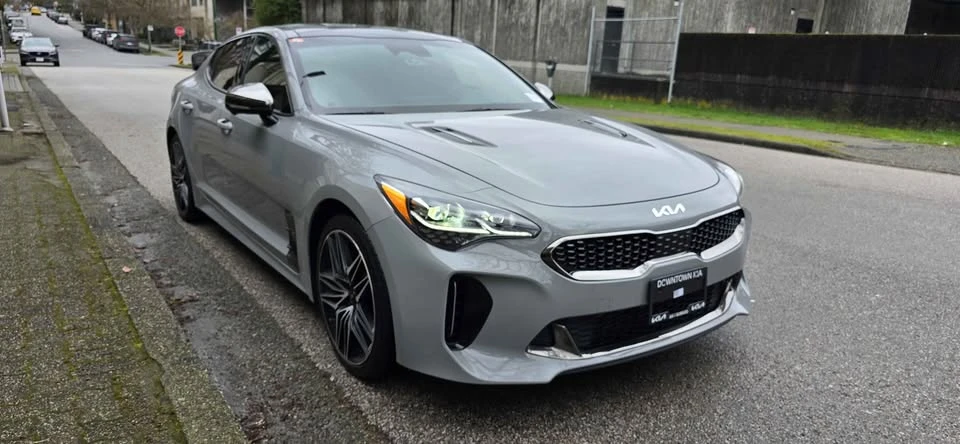 2023 Kia Stinger GT - Image 4 of 17