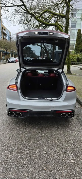 2023 Kia Stinger GT - Image 8 of 17