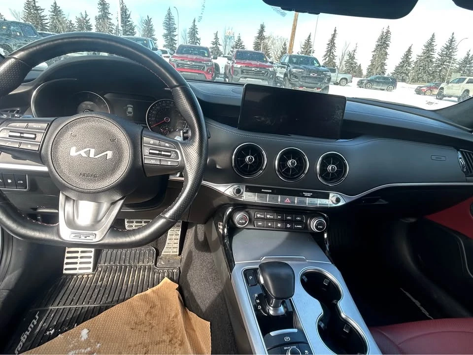 2023 Kia Stinger GT - Image 6 of 8