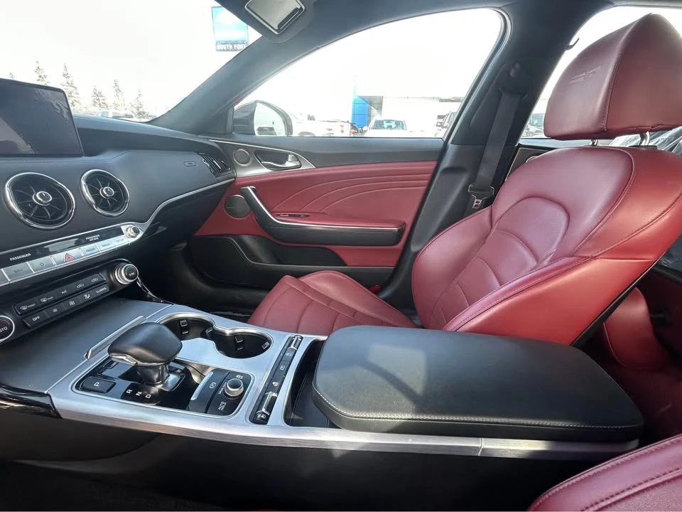 2023 Kia Stinger GT - Image 7 of 8