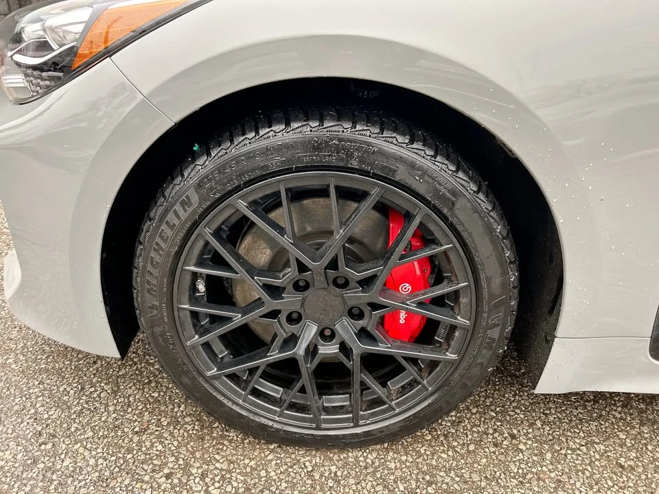 2023 Kia Stinger GT - Image 2 of 8