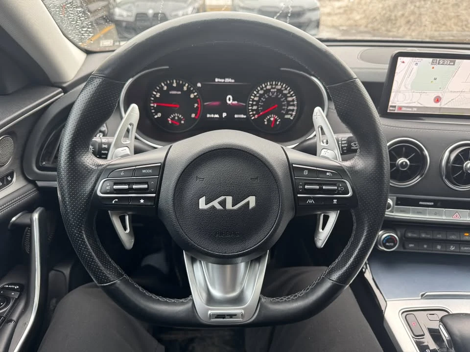 2023 Kia Stinger GT - Image 9 of 12