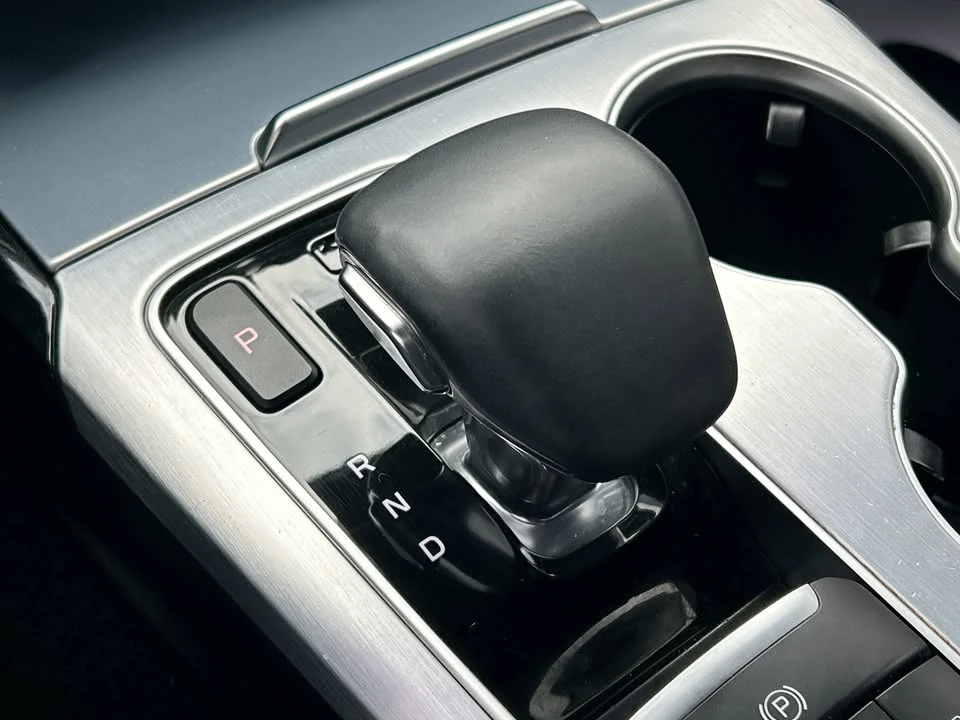 2023 Kia Stinger GT - Image 11 of 16