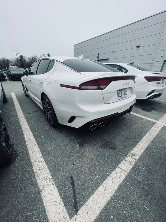 2023 Kia Stinger GT - Image 6 of 8
