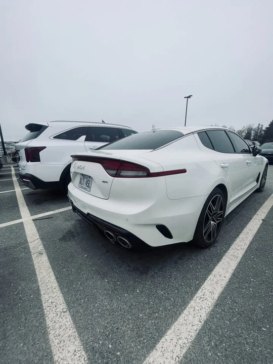 2023 Kia Stinger GT - Image 4 of 8