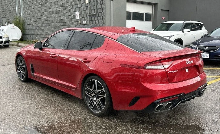 2023 Kia Stinger GT - Image 18 of 19