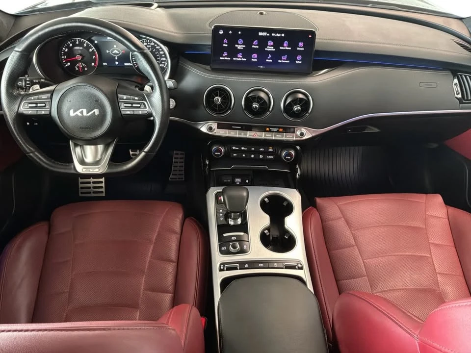 2023 Kia Stinger GT - Image 16 of 19