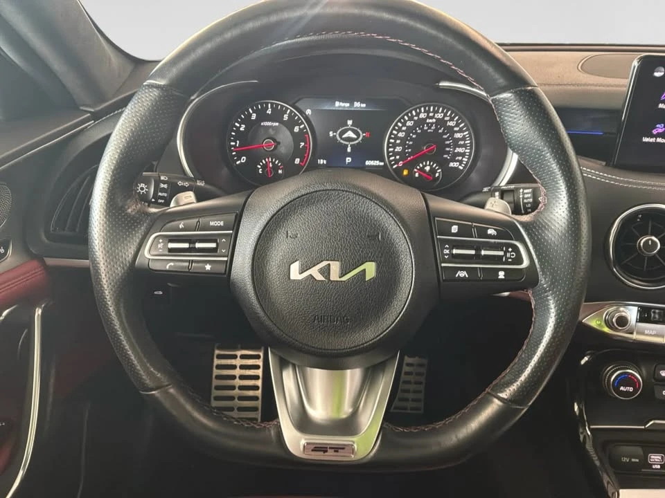 2023 Kia Stinger GT - Image 10 of 19