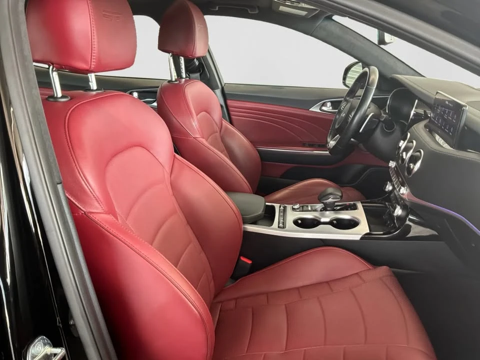 2023 Kia Stinger GT - Image 17 of 19