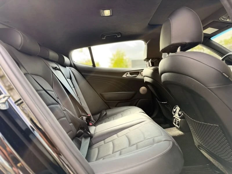 2023 Kia Stinger GT - Image 17 of 19