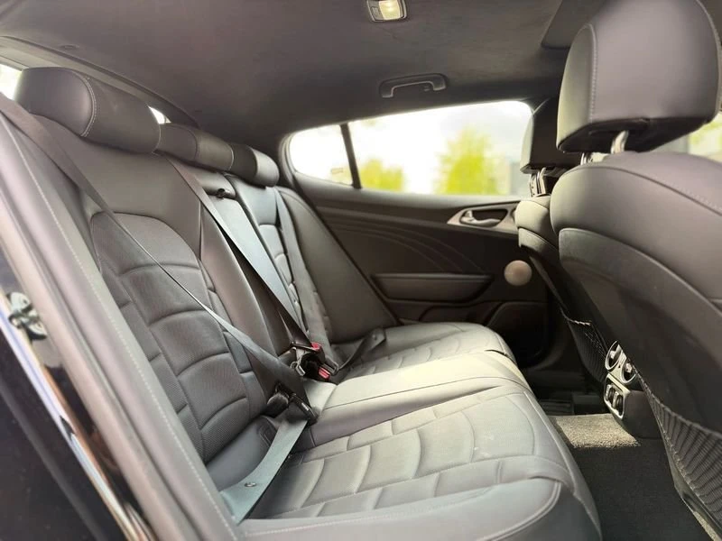 2023 Kia Stinger GT - Image 16 of 19