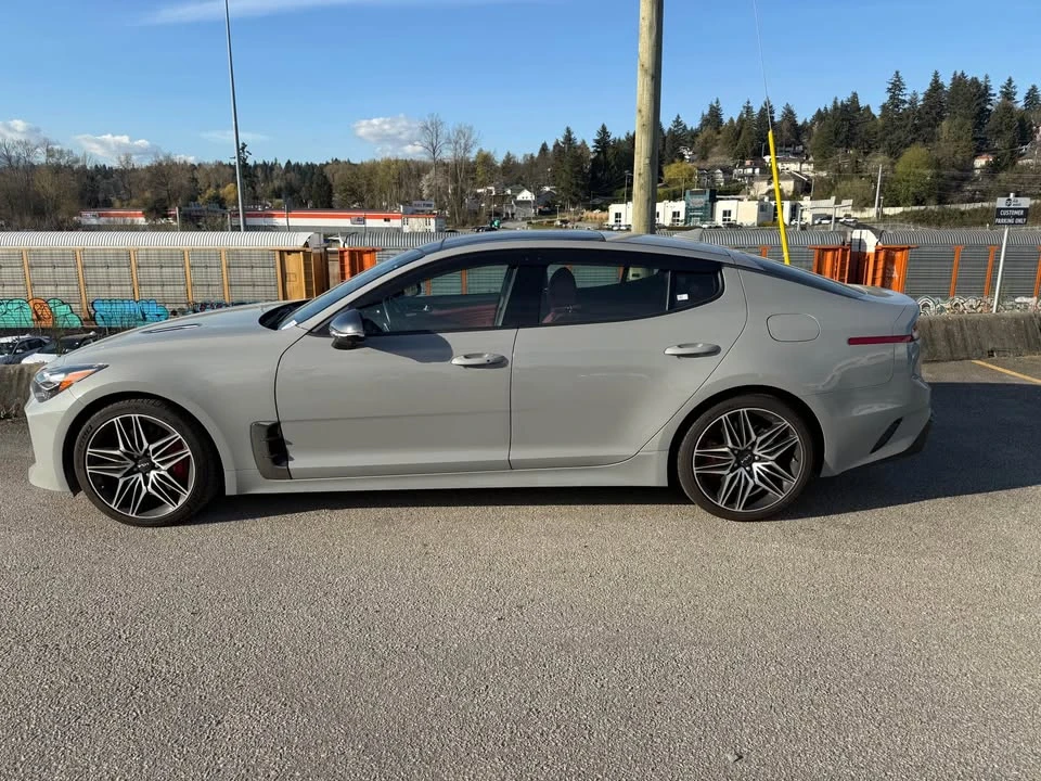 2023 Kia Stinger GT - Image 13 of 16