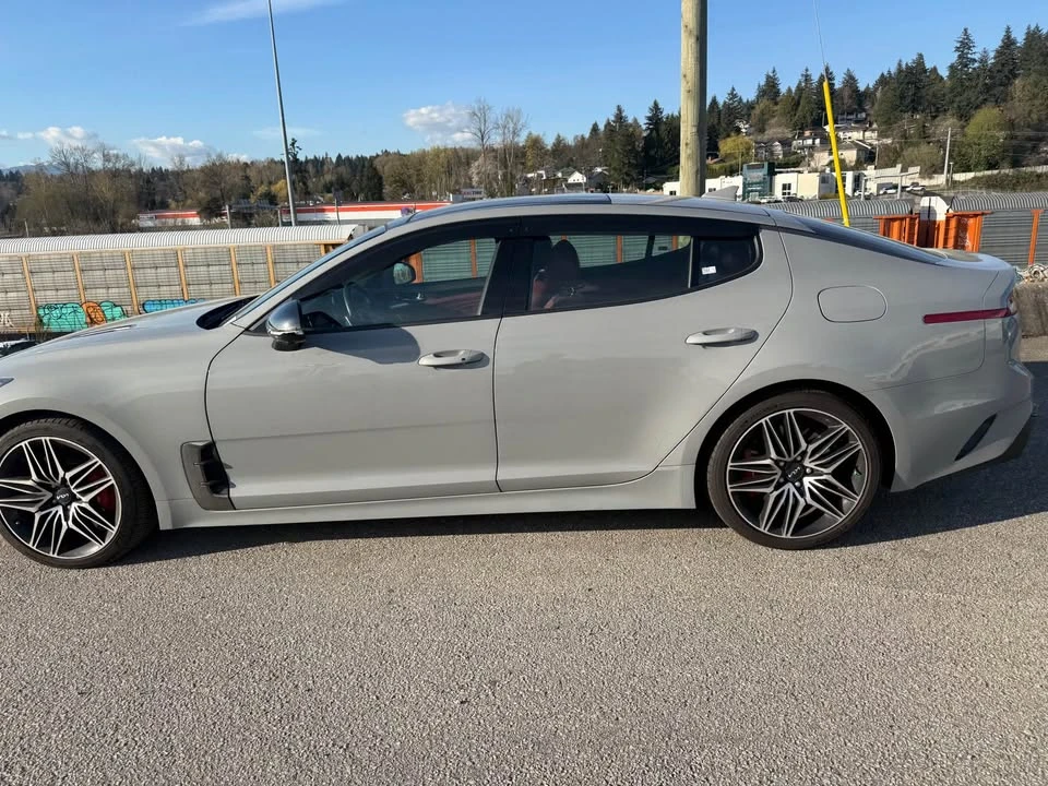 2023 Kia Stinger GT - Image 11 of 16