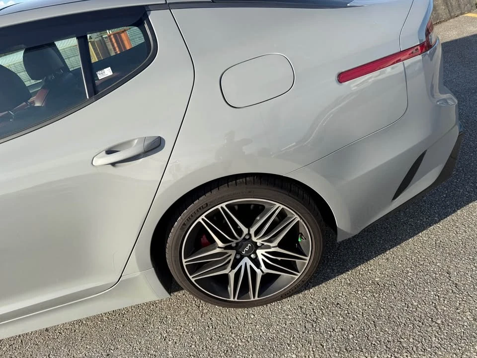 2023 Kia Stinger GT - Image 14 of 16