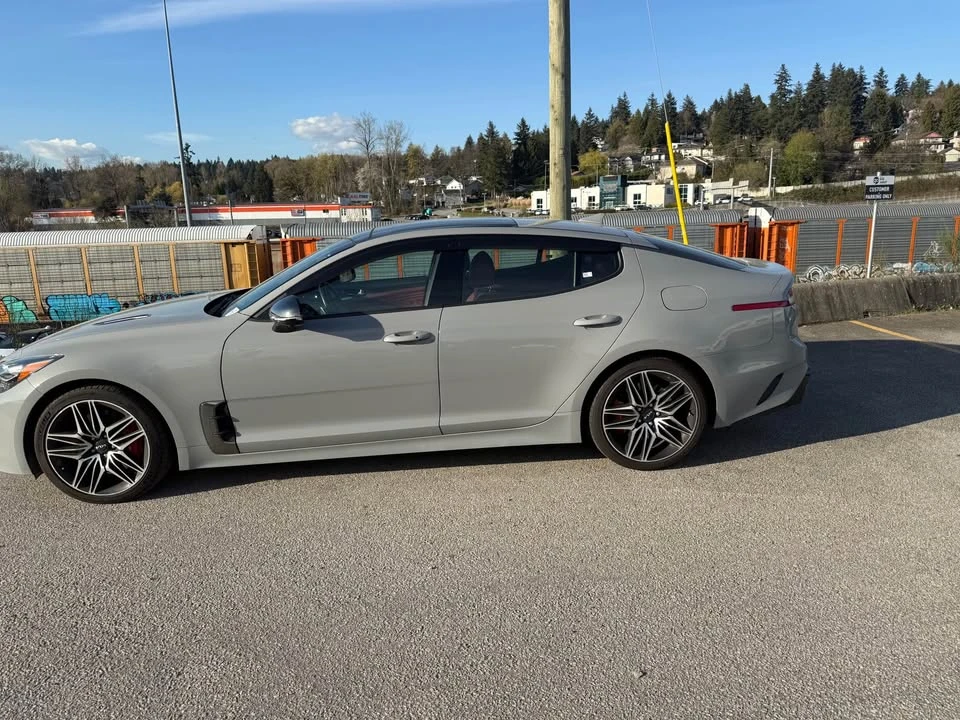 2023 Kia Stinger GT - Image 12 of 16