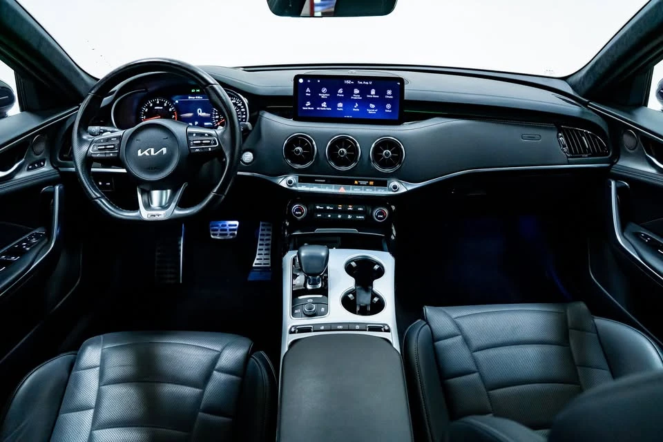 2023 Kia Stinger GT - Image 2 of 20