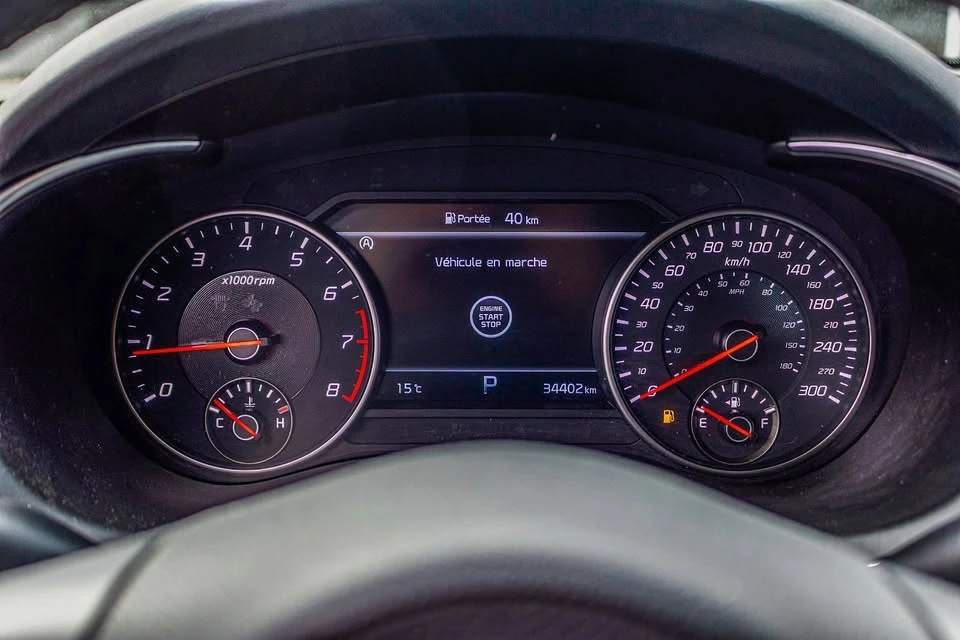2023 Kia Stinger GT - Image 16 of 20
