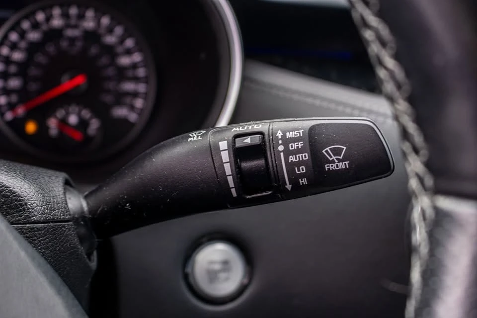 2023 Kia Stinger GT - Image 18 of 20