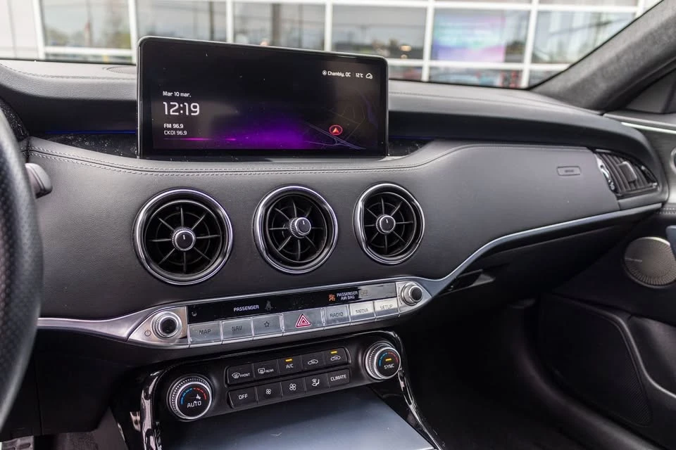 2023 Kia Stinger GT - Image 12 of 20