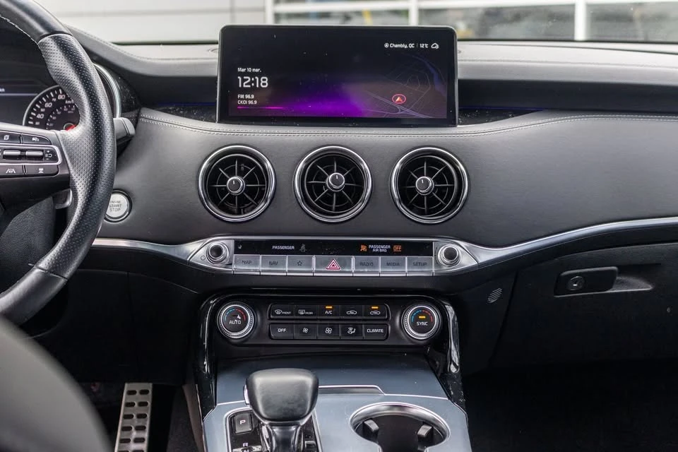2023 Kia Stinger GT - Image 8 of 20