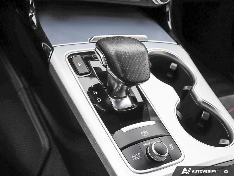 2023 Kia Stinger GT - Image 16 of 19
