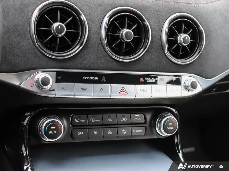 2023 Kia Stinger GT - Image 17 of 19