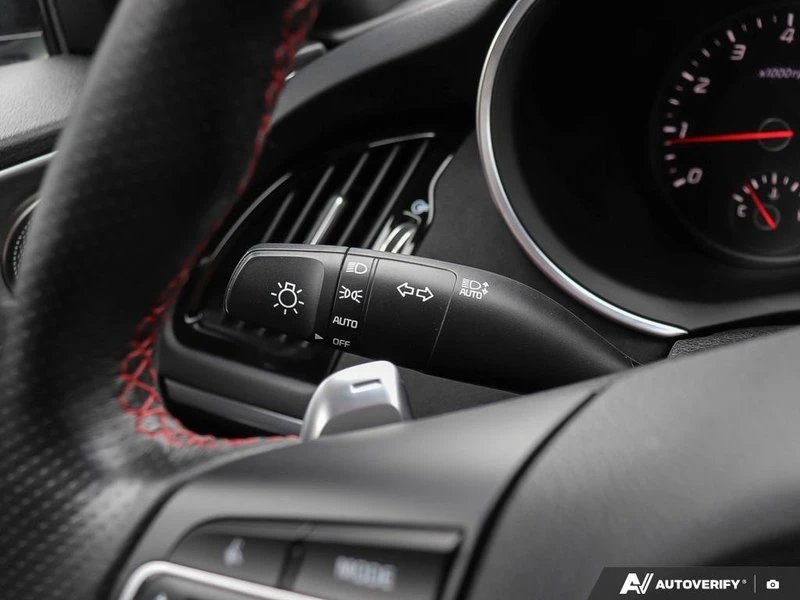 2023 Kia Stinger GT - Image 13 of 19