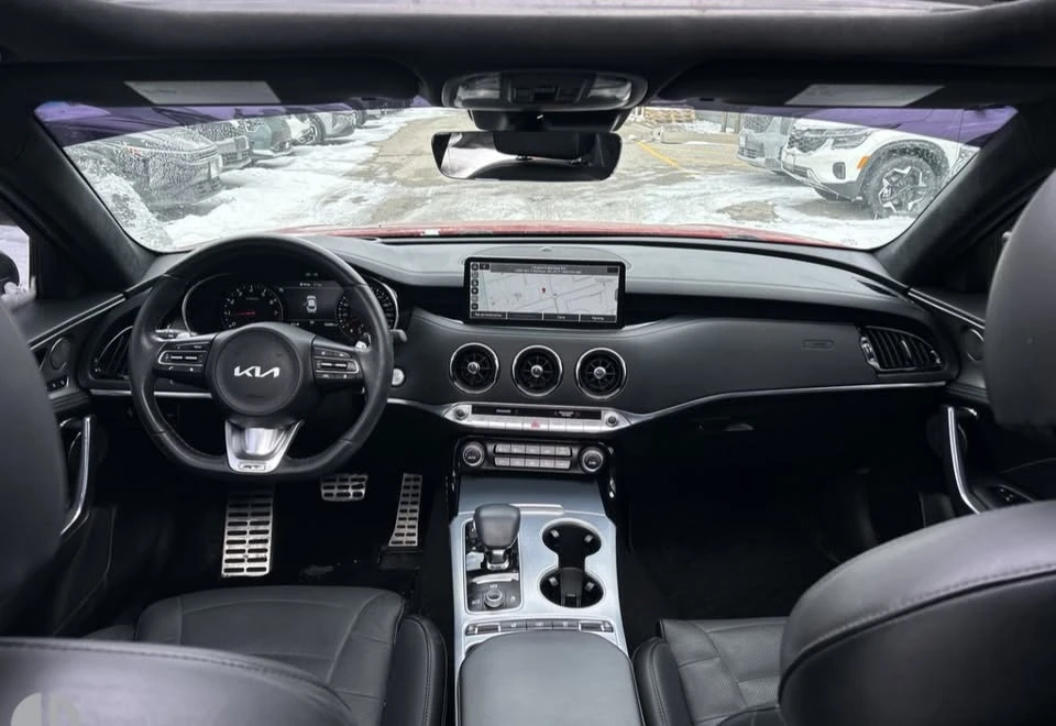 2023 Kia Stinger GT - Image 13 of 20